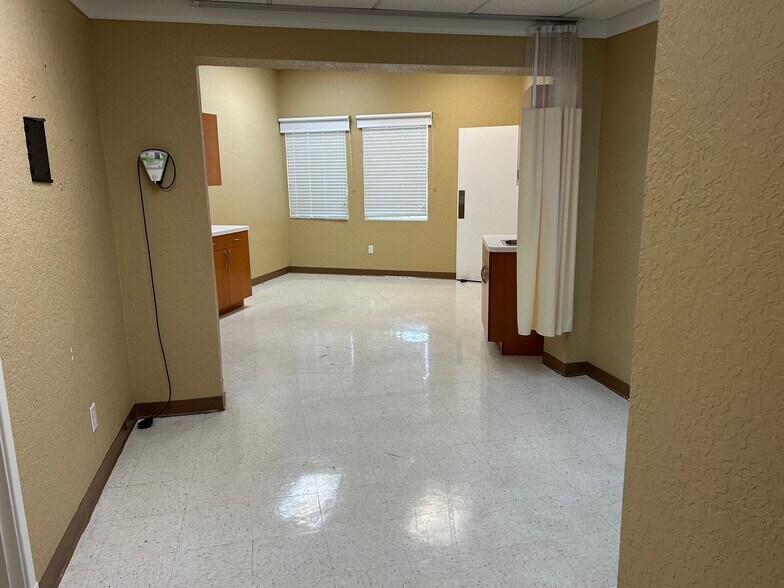More Photos Of 1250 S Harbor City Blvd, Melbourne Medical For Sale