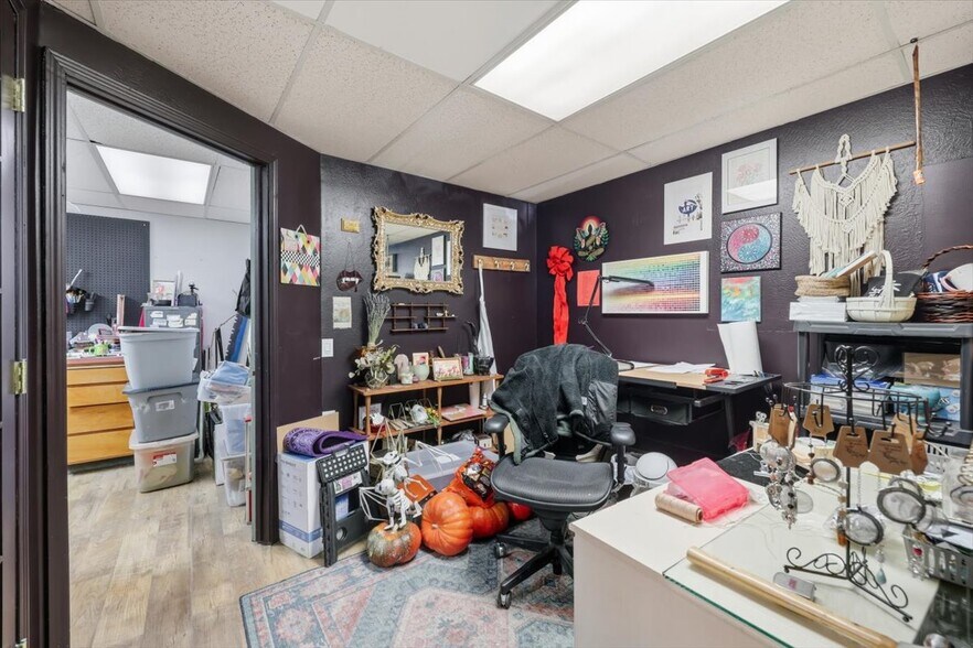 More Photos Of 1215 Meade Ave, Prosser Storefront For Sale