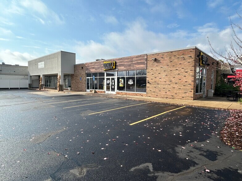 Primary Photo Of 420-428 Baldwin St SW, Jenison Freestanding For Sale