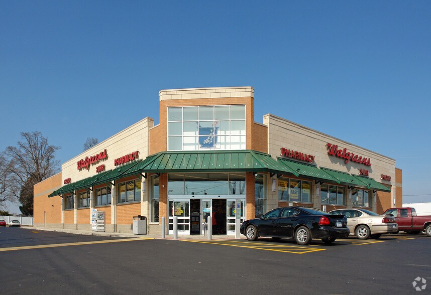 More Photos Of 207 N Fayetteville St, Asheboro Drugstore For Sale