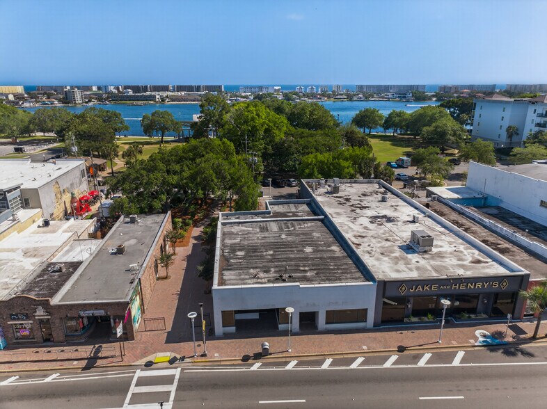 More Photos Of 142 & 144 US-98 Miracle Strip Pky, Fort Walton Beach Storefront For Sale