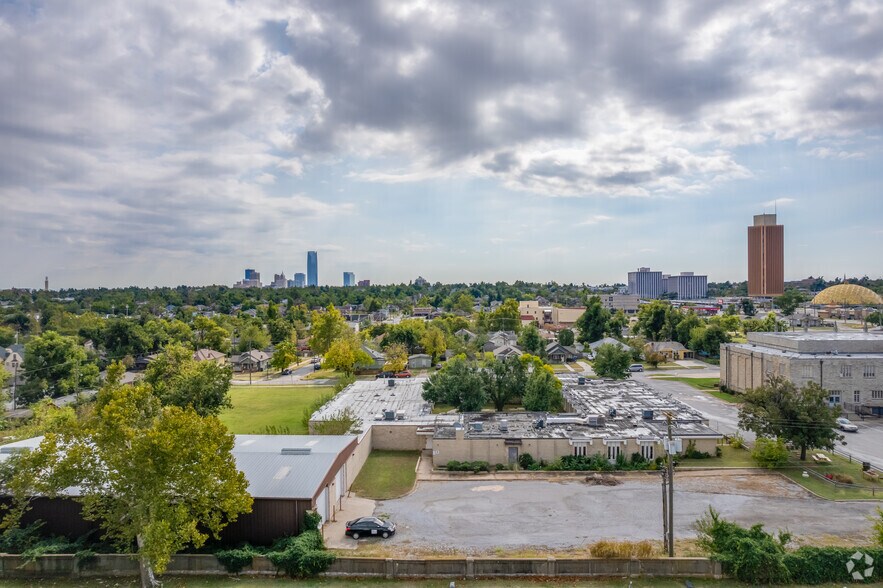 More Photos Of 901 NW 25th St, Oklahoma City Healthcare For Sale