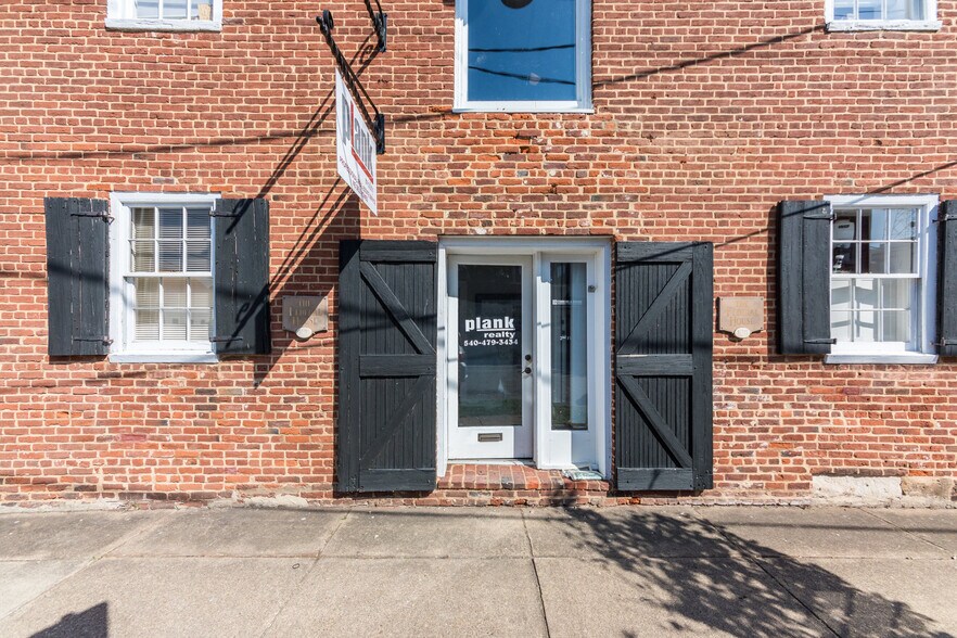 More Photos Of 1011 Charles St, Fredericksburg Loft Creative Space For Lease
