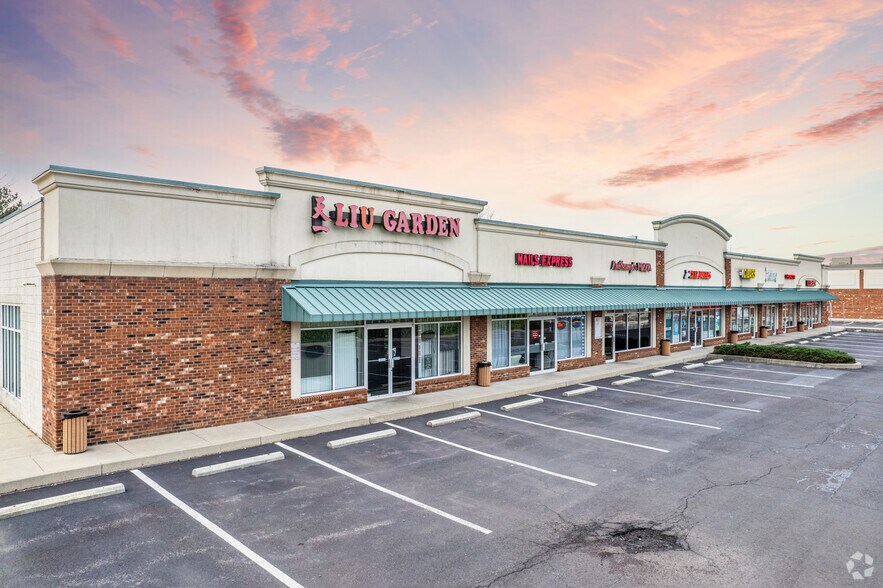 Primary Photo Of 4270-4284 Township Line Rd, Schwenksville General Retail For Lease