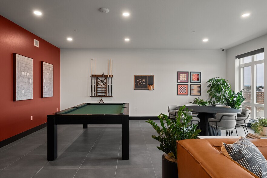 More Photos Of 104 12th Ave, Seattle Apartments For Lease