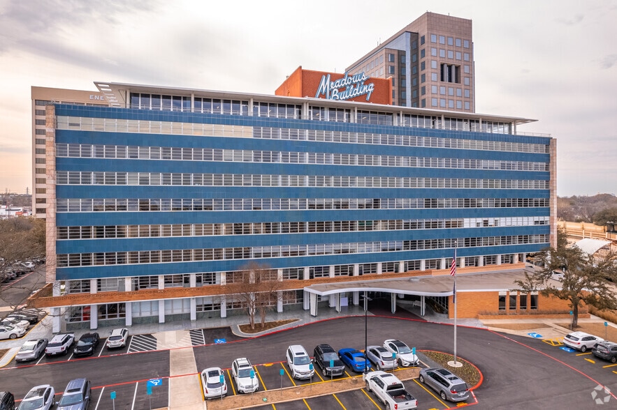 More Photos Of 6688 N Central Expy, Dallas Unknown For Lease