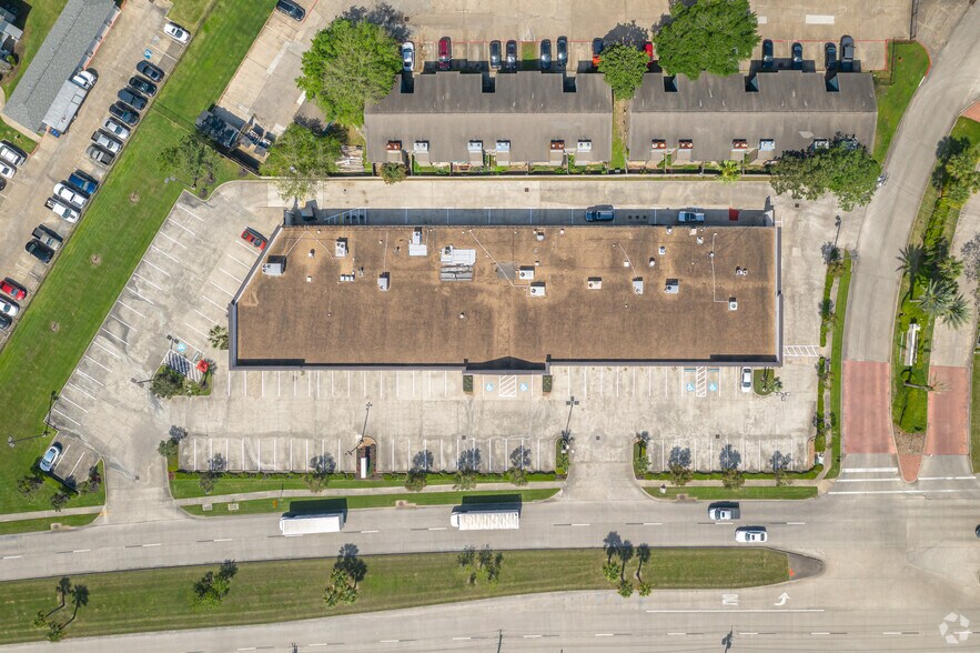 More Photos Of 2500 FM 2094, League City Unknown For Lease