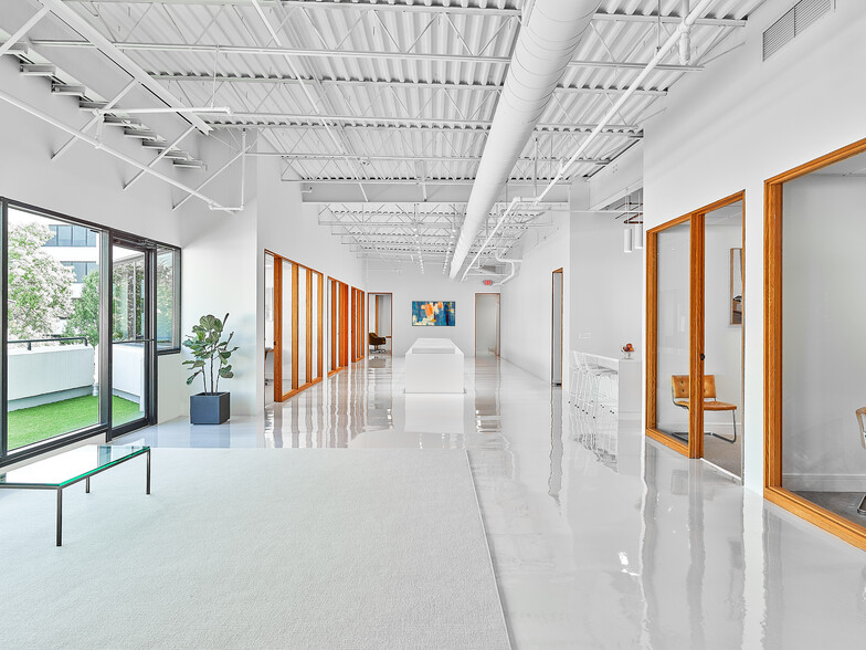 More Photos Of 8 Neshaminy Interplex, Trevose Office For Lease