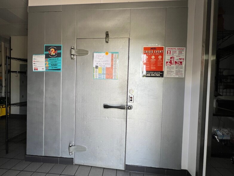 More Photos Of 2161 N Morton St, Franklin General Retail For Lease