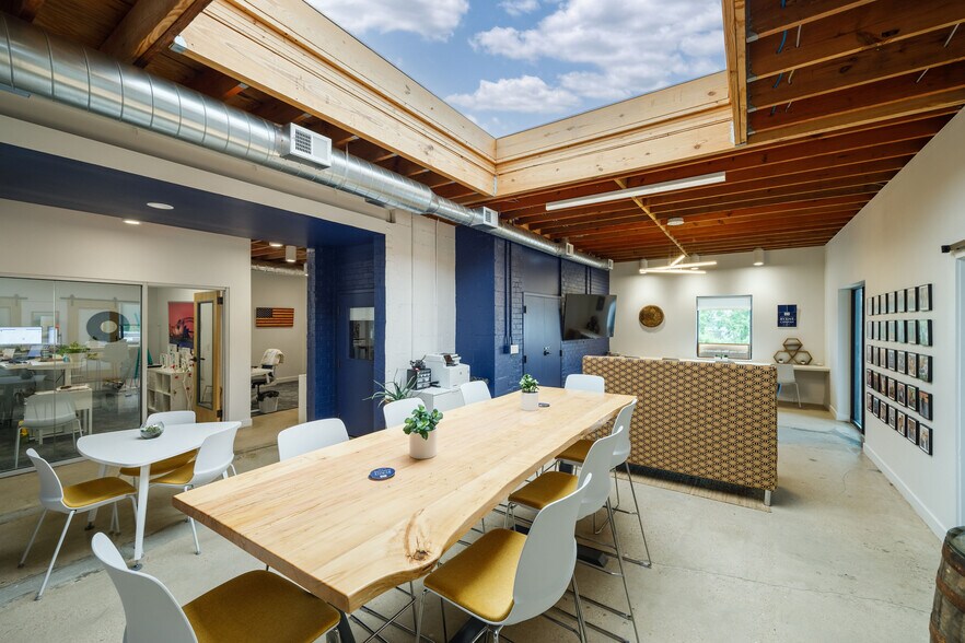 More Photos Of 3117 W Clay St, Richmond Loft Creative Space For Sale