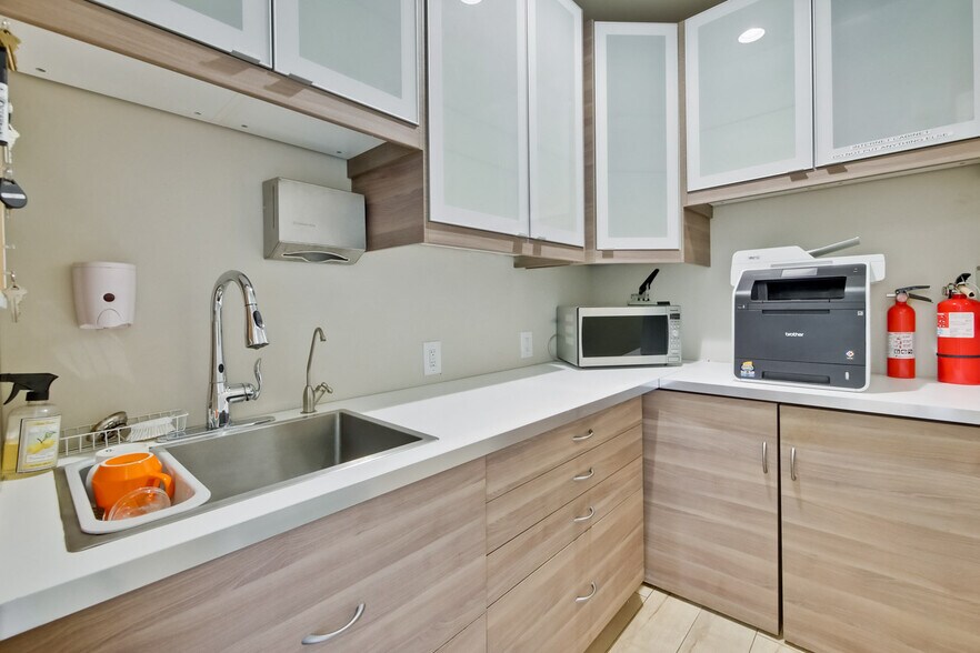 More Photos Of 4966 El Camino Real, Los Altos Office For Sale