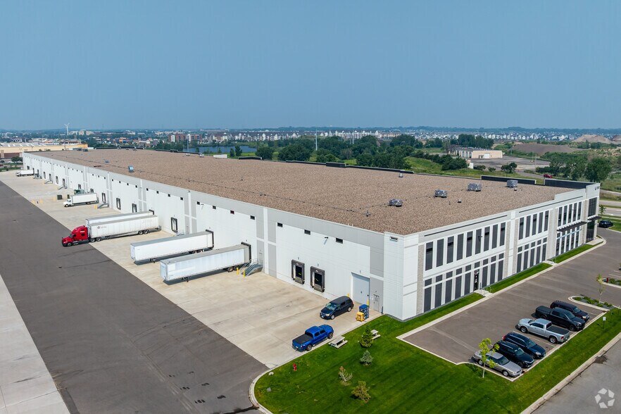 More Photos Of 10901 Elm Creek Blvd, Maple Grove Distribution For Lease