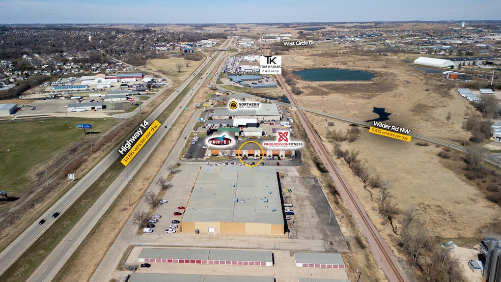 More Photos Of 2625 Highway 14 W, Rochester Flex For Lease