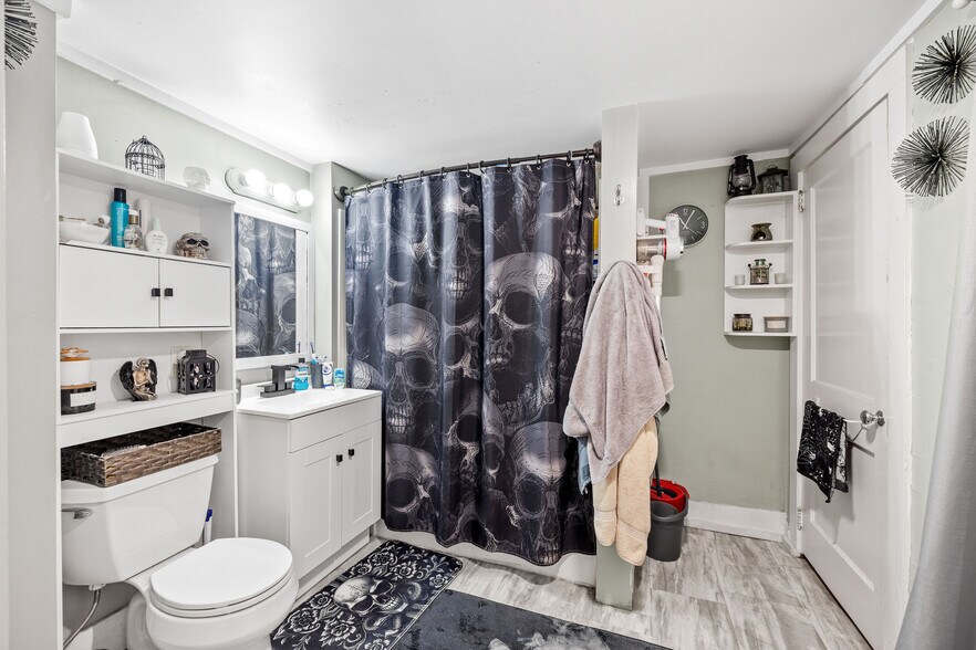 More Photos Of 536 Main St, Farmington Apartments For Sale