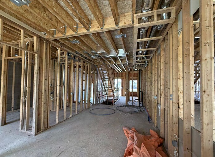 More Photos Of 2700 Mewburn Rd, Niagara Falls Apartments For Sale