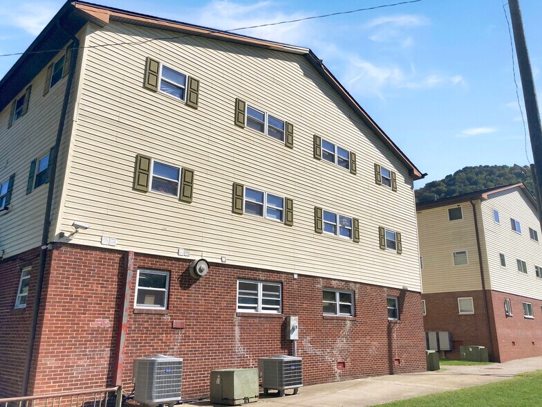 More Photos Of 800 4th Ave, Montgomery Apartments For Sale