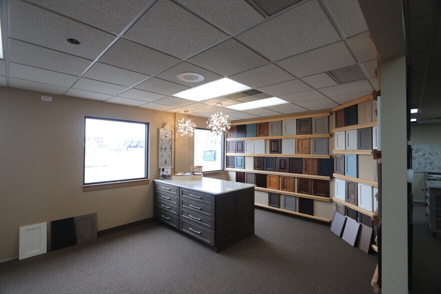 More Photos Of 5841 Whitmore Lake Rd, Brighton Office For Lease