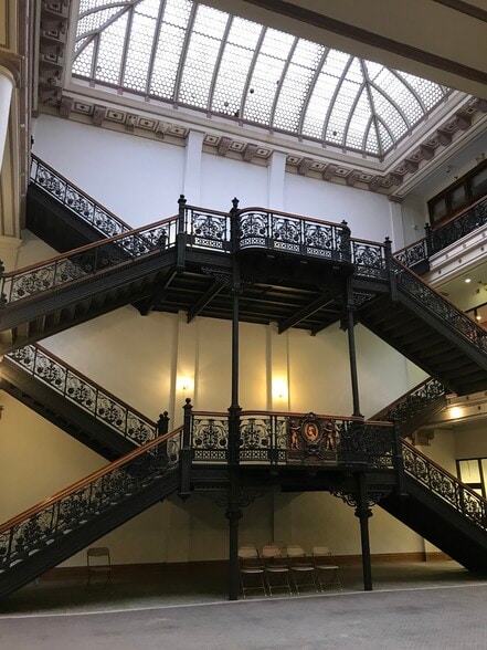 More Photos Of 2 3rd St, Troy Office For Lease