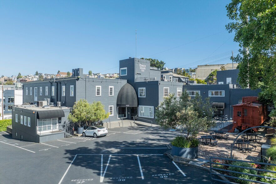 Primary Photo Of 555 De Haro St, San Francisco Office For Lease