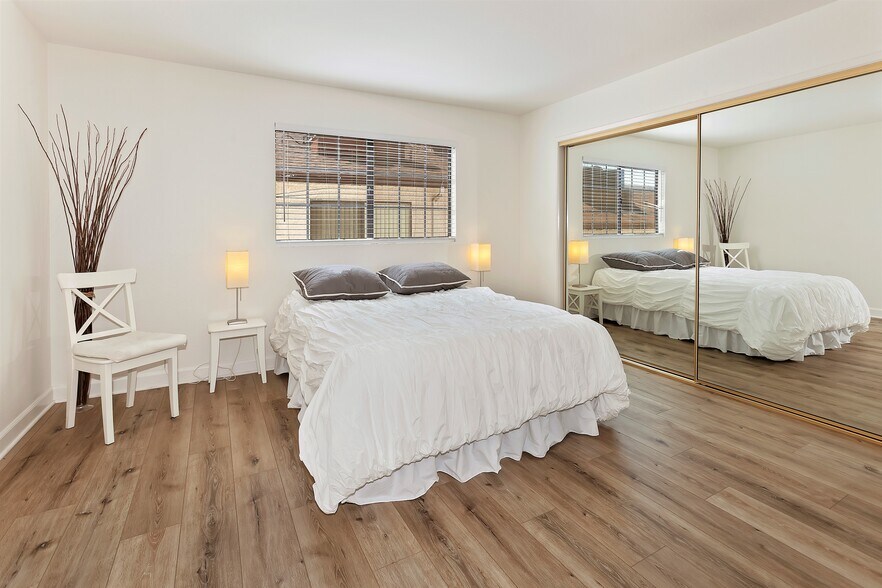 More Photos Of 635 E Olive Ave, Burbank Apartments For Sale