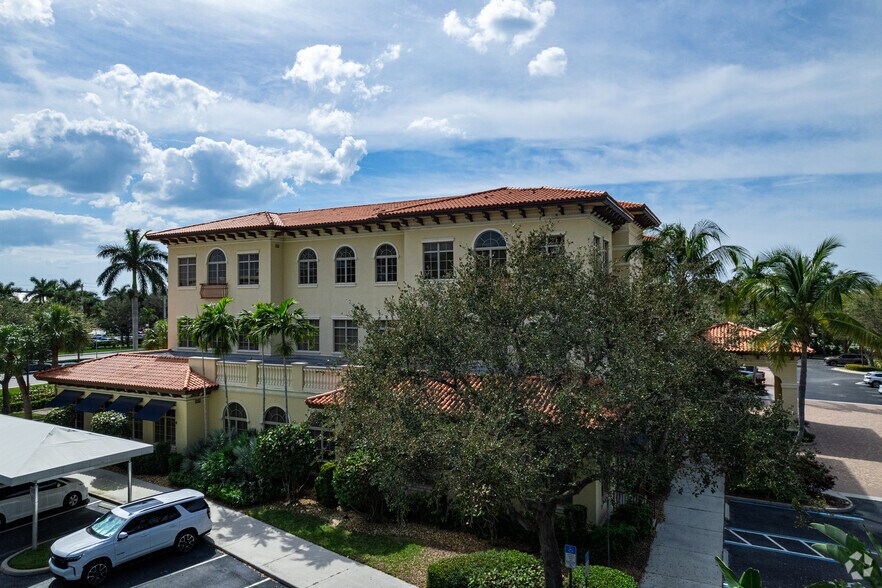 More Photos Of 1185 Immokalee Rd, Naples Office For Lease