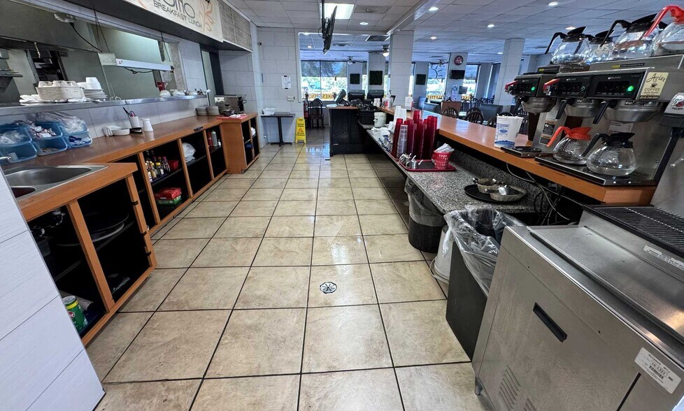 More Photos Of 1700 S Missouri Ave, Clearwater Restaurant For Sale