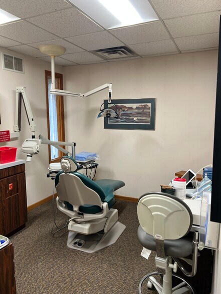 More Photos Of 535 S York Rd, Bensenville Flex For Sale