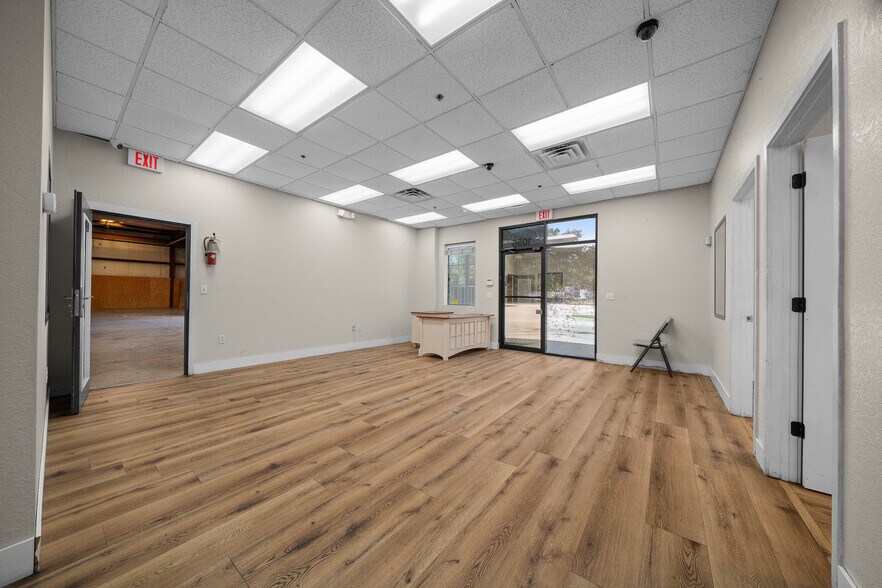 More Photos Of 1056 NE 16th St, Ocala Industrial For Lease