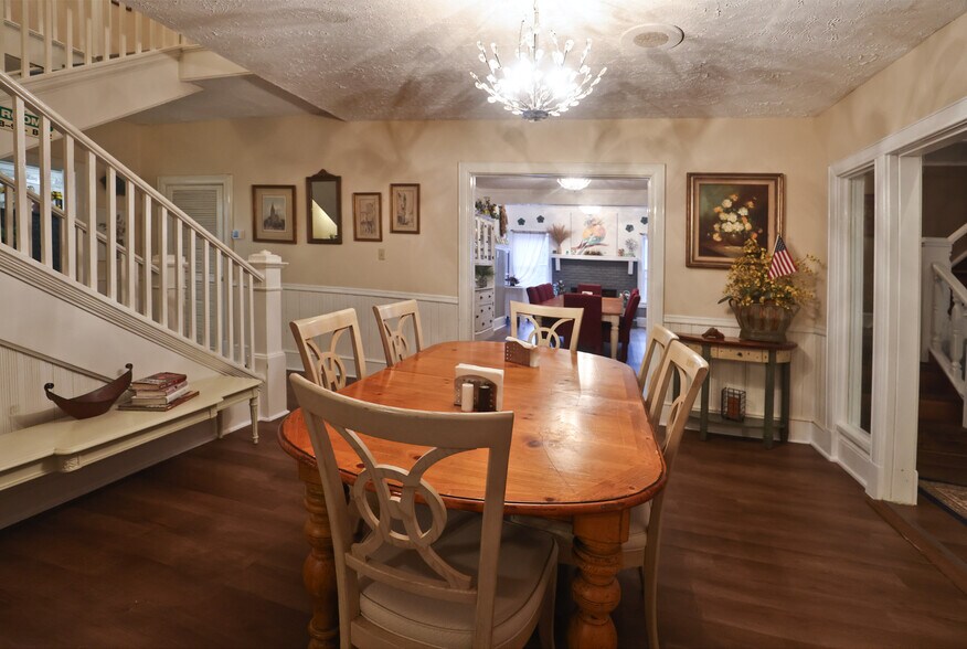 More Photos Of 43 Europe Ln, Clayton Apartments For Sale