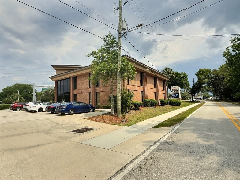 More Photos Of 12710 San Jose Blvd, Jacksonville Office For Lease