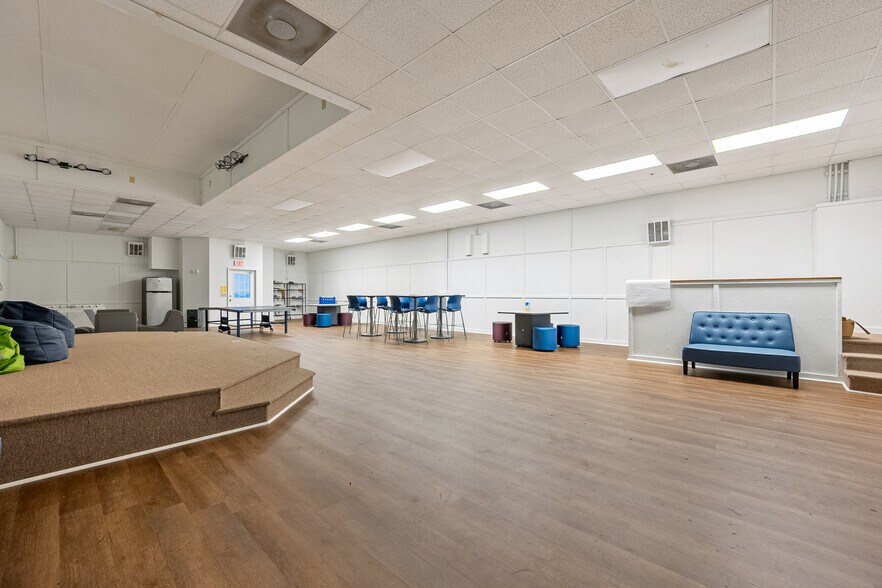 More Photos Of 516 N Main St, Hillsville Office Residential For Sale