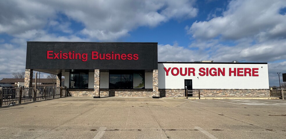 Primary Photo Of 130 New Towne Square Dr, Toledo Freestanding For Lease