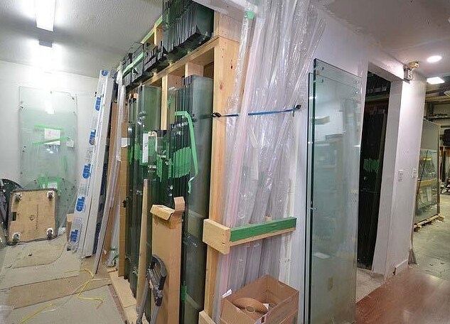 More Photos Of 2981 Simpson Rd, Richmond Showroom For Sale