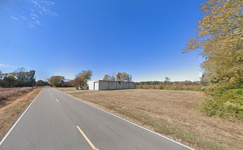 More Photos Of 323 Parker Rd, Monroe Distribution For Sale