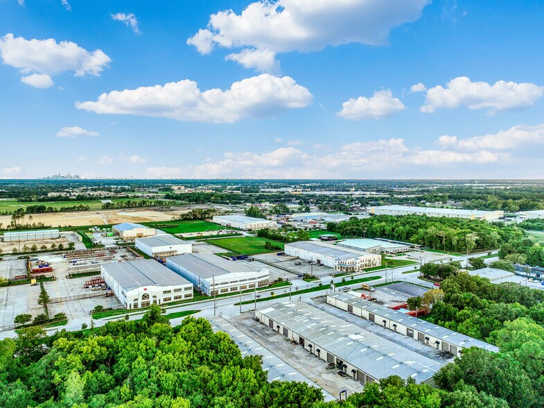 More Photos Of 2423 Greens Rd, Houston Unknown For Lease