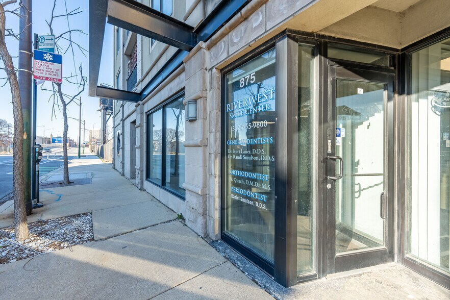 More Photos Of 875 N Milwaukee Ave, Chicago Storefront Retail Residential For Lease