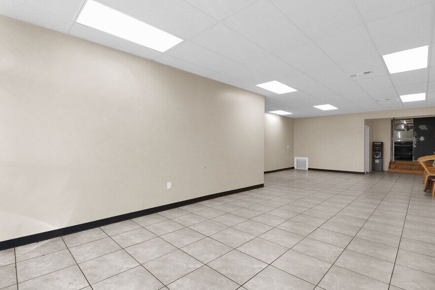 More Photos Of , Dayton General Retail For Sale