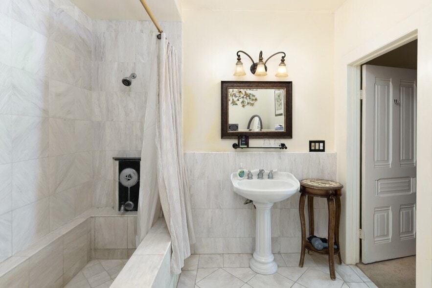 More Photos Of 620 El Salto Dr, Capitola Hospitality For Sale