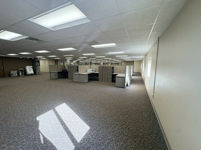 More Photos Of 817 W Russell St, Sioux Falls Office For Lease