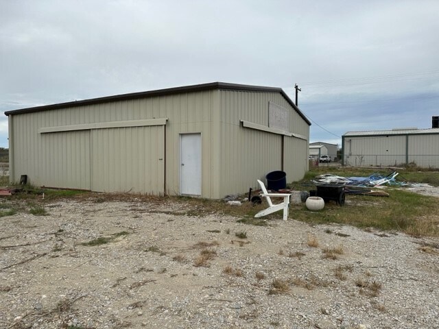More Photos Of 120 Cartwright Park Rd, Weatherford Warehouse For Lease