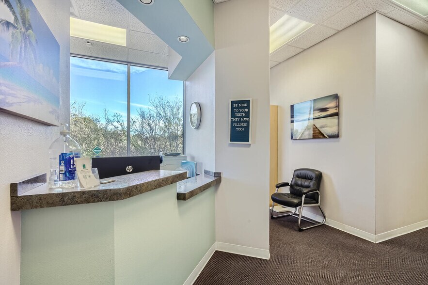 More Photos Of 8202 N Loop 1604 W, San Antonio General Retail For Sale