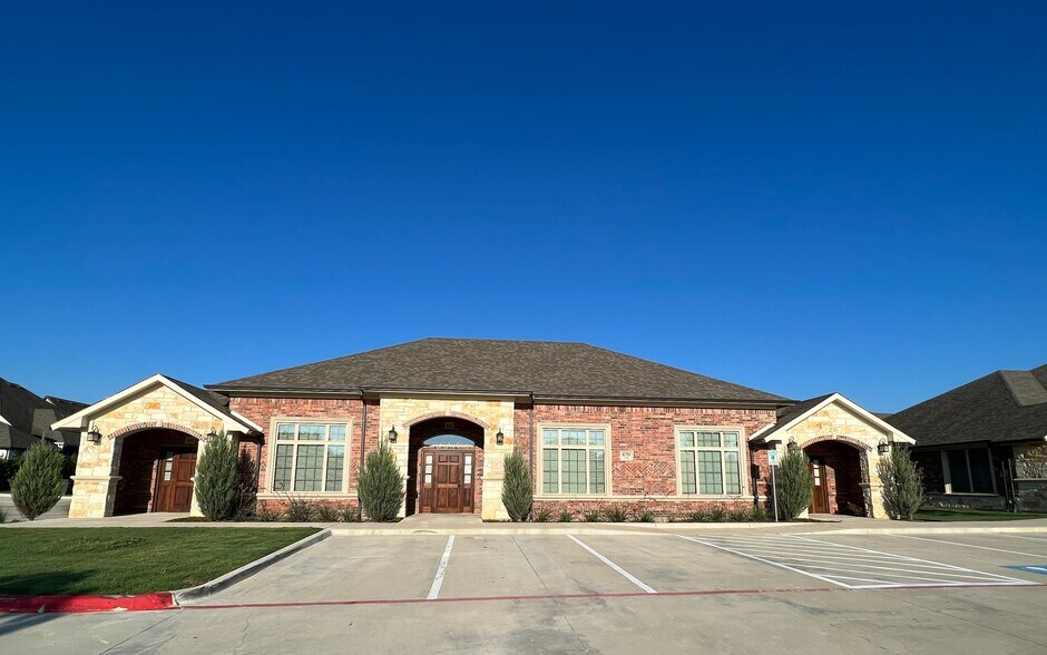 More Photos Of 8751 Collin McKinney Pky, McKinney Office Residential For Lease