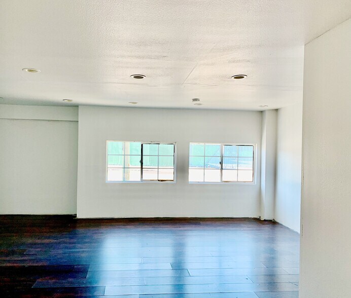 More Photos Of 3520 W Slauson Ave, Los Angeles Daycare Center For Lease