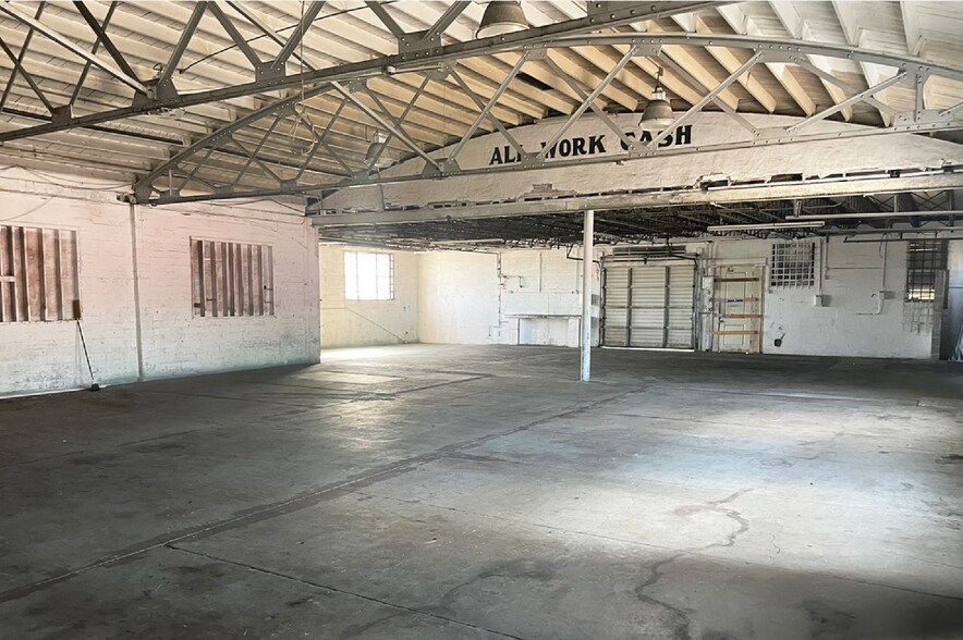 More Photos Of 919 N US Highway 1, Fort Pierce Auto Repair For Lease