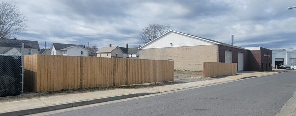 More Photos Of 406-416 Martin St, Salisbury Industrial For Sale