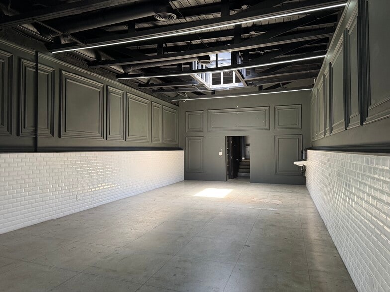 More Photos Of 7365 Melrose Ave, Los Angeles Storefront Retail Office For Lease