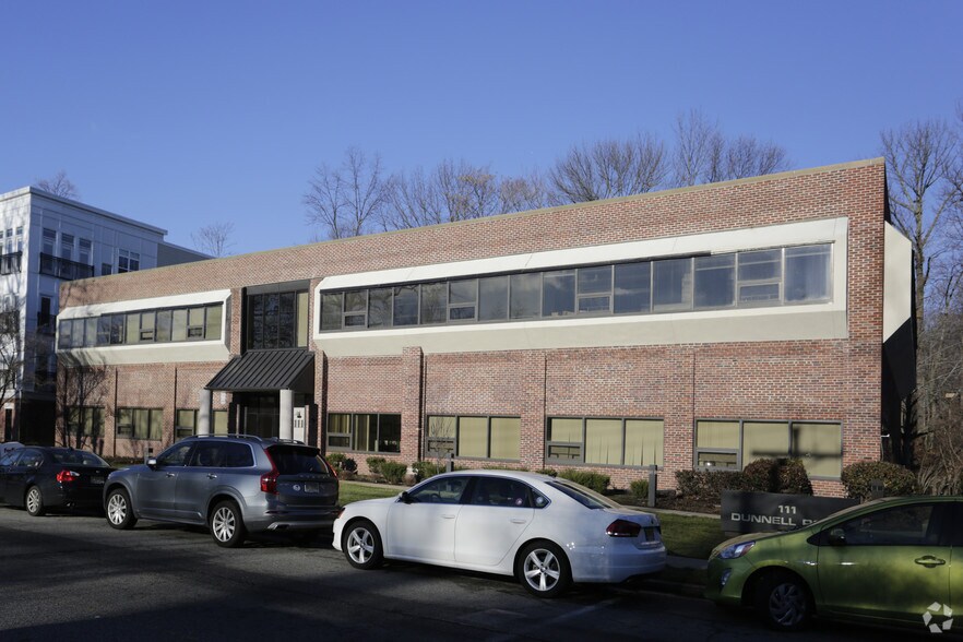 More Photos Of 111 Dunnell Rd, Maplewood Office For Lease