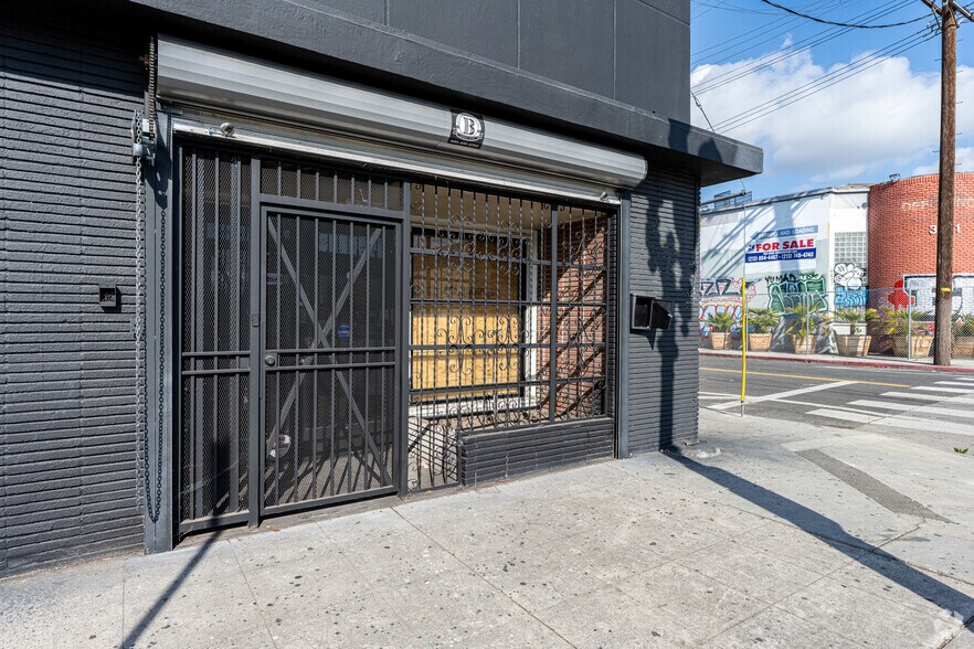 More Photos Of 3201-3215 S Broadway, Los Angeles Warehouse For Sale