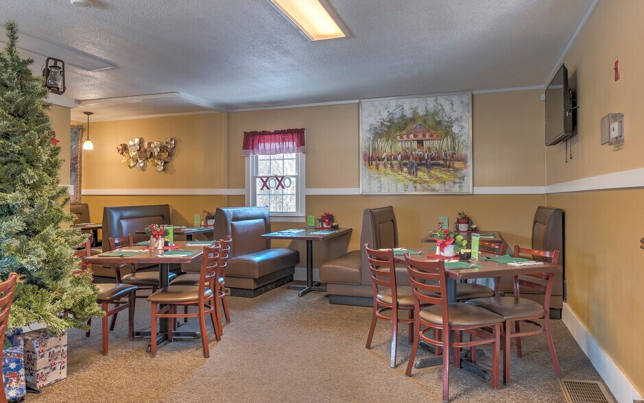 More Photos Of 10 NH Route 12 S, Fitzwilliam Restaurant For Sale