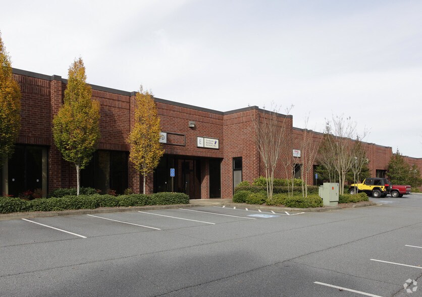 Primary Photo Of 320 Northpoint Pky, Acworth Warehouse For Lease
